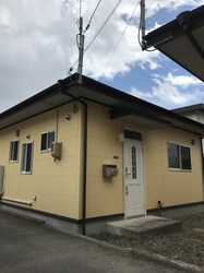 山田本町貸家の物件外観写真